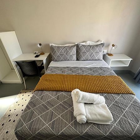 Hotel 19 On Gordon East London Esterno foto